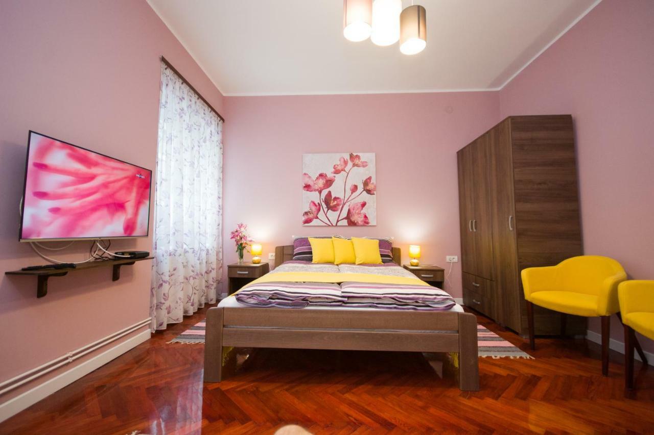 Romance Belgrade Exterior photo